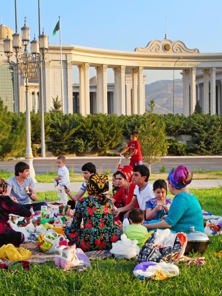 Nuestro panel en línea en Turkmenistán
